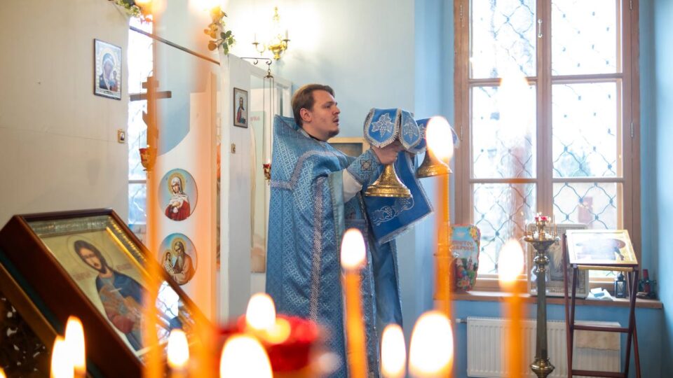 С Праздником Сретения Господа Бога и Спаса нашего Иисуса Христа