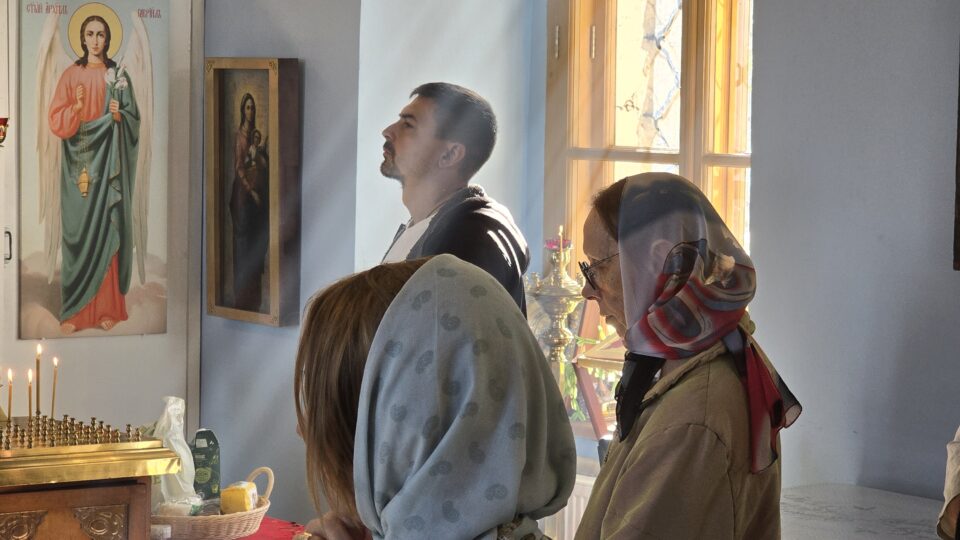 Божественная литургия в день предпразднства Рождества Пресвятой Богородицы
